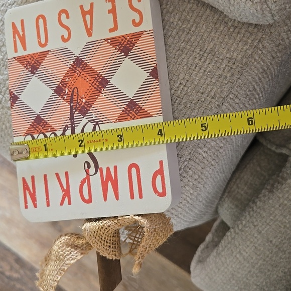 Pumpkin Spice Plaque - Red and Cream. Fall VIBES DECOR 🍁🍁🍂🍂 - Picture 4 of 4